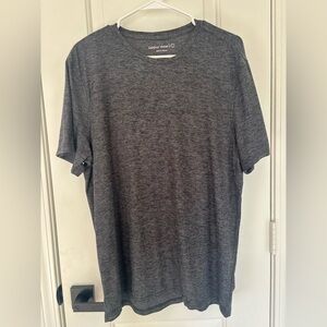 Outdoor voices CloudKnit Shortsleeve men’s charcoal
